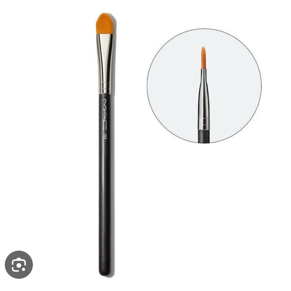 MAC CONCEALER BRUSH 195